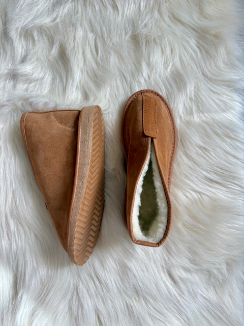 Brązowe bambosze ze skóry naturalnej - zdjęcie 3