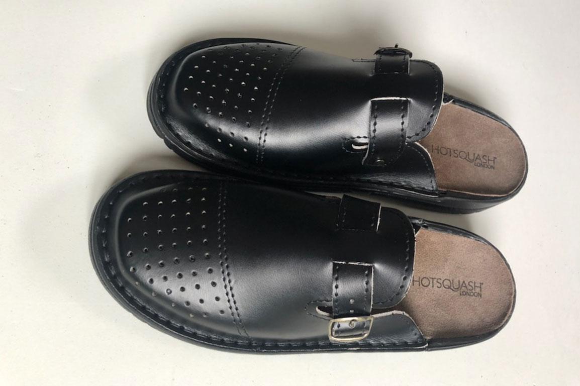 Klapki męskie czarne pełne - zdjęcie 2