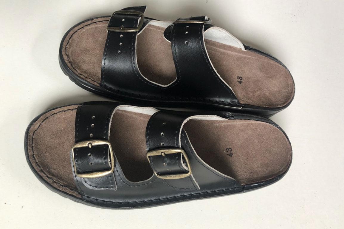 Klapki męskie czarne otwarte - zdjęcie 2