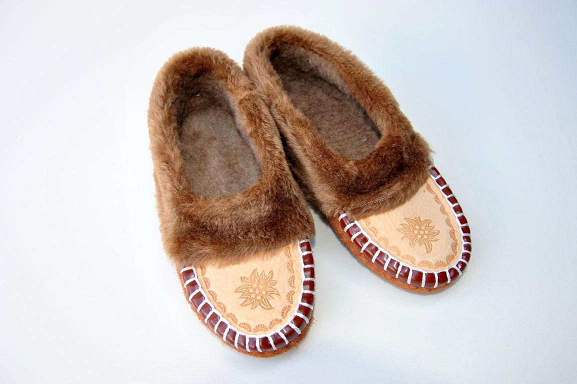 Pantofle regionalne mokasyny - zdjęcie 2