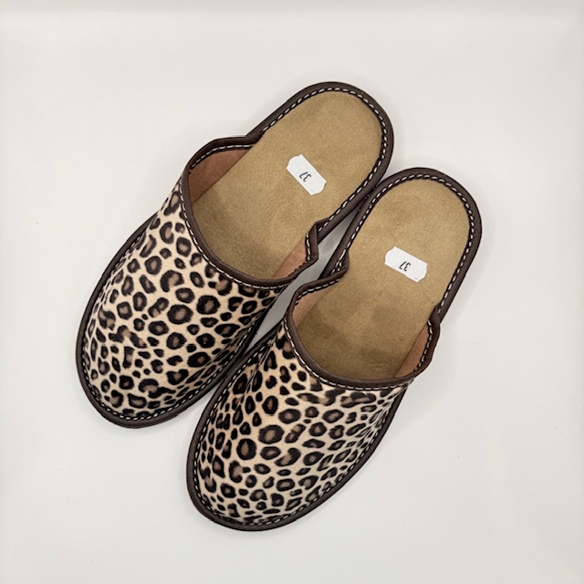 Kapcie panterka otwarte