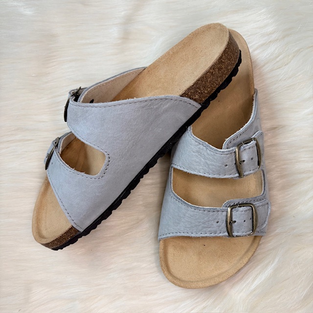 Niebieskie klapki z dwoma paskami - zdjęcie 2